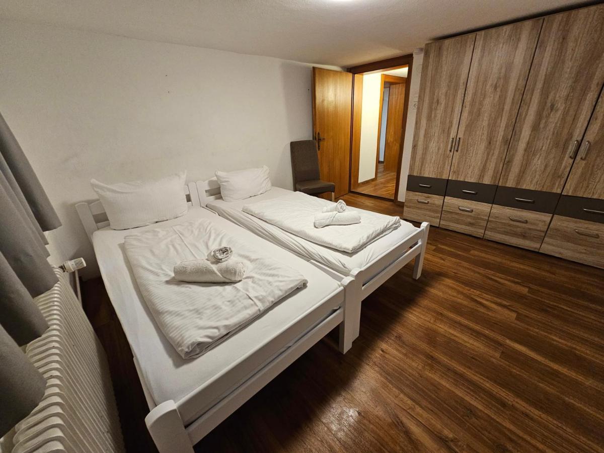B76, Lauterach, Vorarlberg Apartments Esterno foto